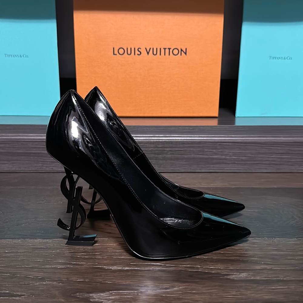 Ysl Pumps - image 1